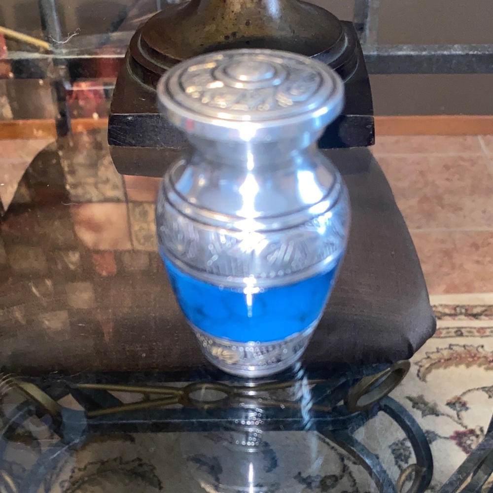 Fedmax Blue and Silver Decorative Keepsake Urn  NWOT